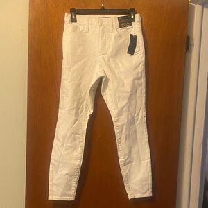 BOLD elements 6 short White Stretch Skinny Jeans